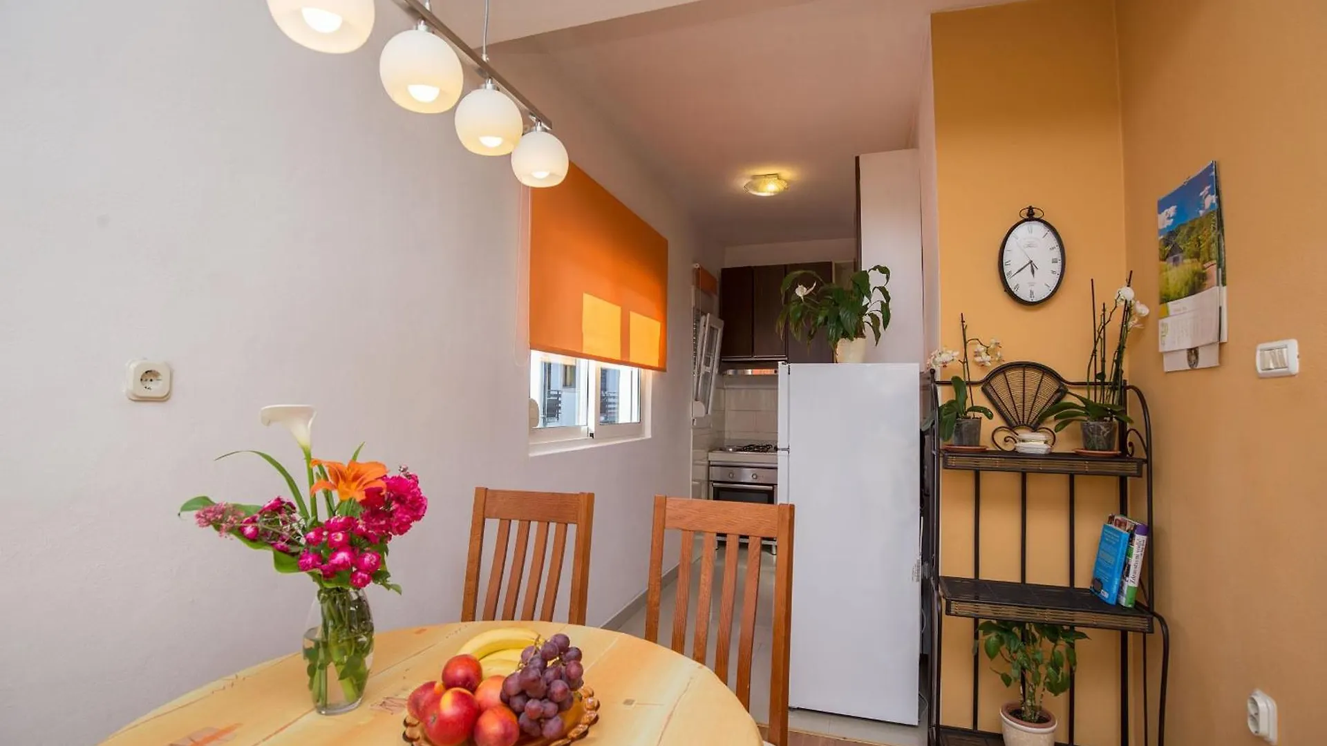 Spacious Apartment With Balcony Zadar